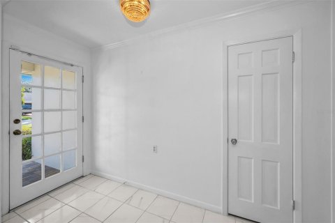 House in Belleair, Florida 3 bedrooms, 191.47 sq.m. № 2198719 - photo 15