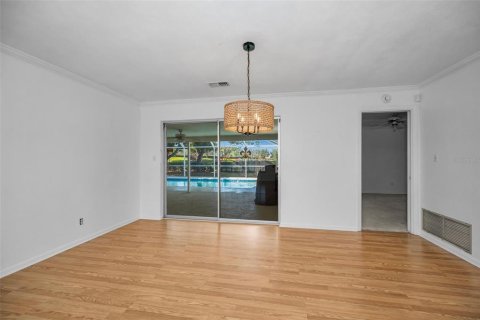 House in Belleair, Florida 3 bedrooms, 191.47 sq.m. № 2198719 - photo 20