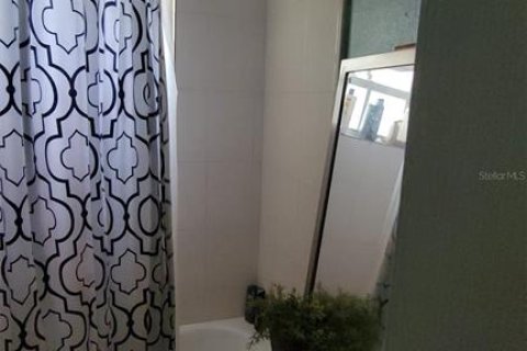 Propiedad comercial en venta en Miami, Florida, 4 dormitorios, 156.08 m2 № 220359 - foto 13