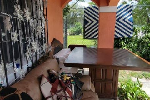 Propiedad comercial en venta en Miami, Florida, 4 dormitorios, 156.08 m2 № 220359 - foto 23