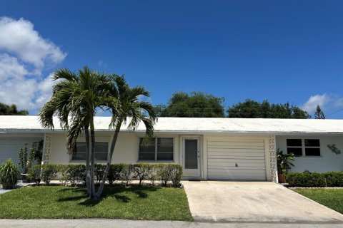 Condo in Lantana, Florida, 2 bedrooms  № 2247303