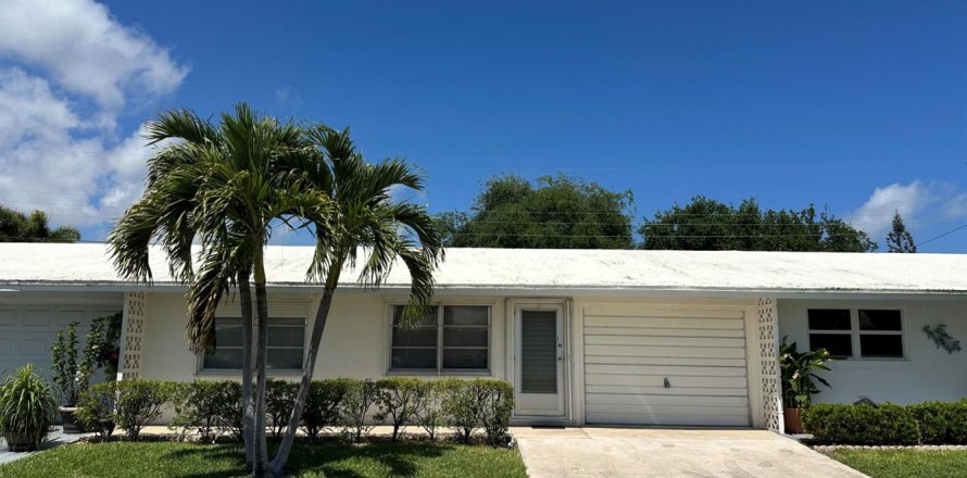 Condo in Lantana, Florida, 2 bedrooms № 2247303