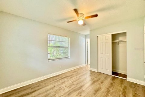 Casa en alquiler en Tampa, Florida, 4 dormitorios, 105.54 m2 № 1910160 - foto 21