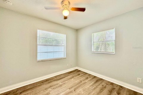 Casa en alquiler en Tampa, Florida, 4 dormitorios, 105.54 m2 № 1910160 - foto 18