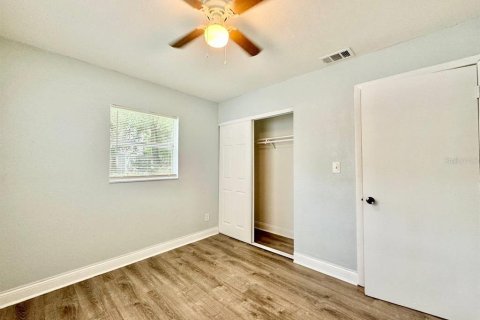 Casa en alquiler en Tampa, Florida, 4 dormitorios, 105.54 m2 № 1910160 - foto 17
