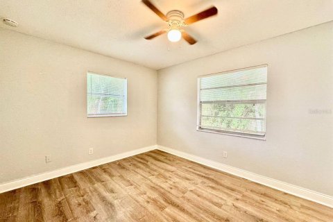 Casa en alquiler en Tampa, Florida, 4 dormitorios, 105.54 m2 № 1910160 - foto 20