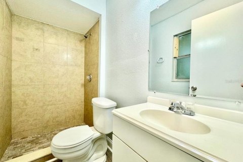 Casa en alquiler en Tampa, Florida, 4 dormitorios, 105.54 m2 № 1910160 - foto 23