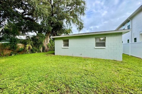 Casa en alquiler en Tampa, Florida, 4 dormitorios, 105.54 m2 № 1910160 - foto 26