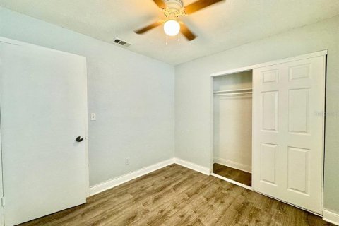 Casa en alquiler en Tampa, Florida, 4 dormitorios, 105.54 m2 № 1910160 - foto 16