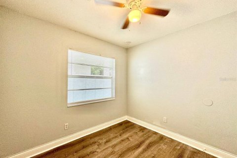 Casa en alquiler en Tampa, Florida, 4 dormitorios, 105.54 m2 № 1910160 - foto 14