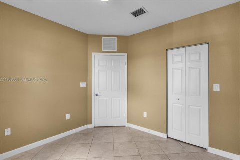 Adosado en venta en Homestead, Florida, 3 dormitorios, 106.93 m2 № 2023437 - foto 10