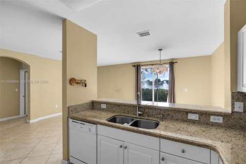 Adosado en venta en Homestead, Florida, 3 dormitorios, 106.93 m2 № 2023437 - foto 5