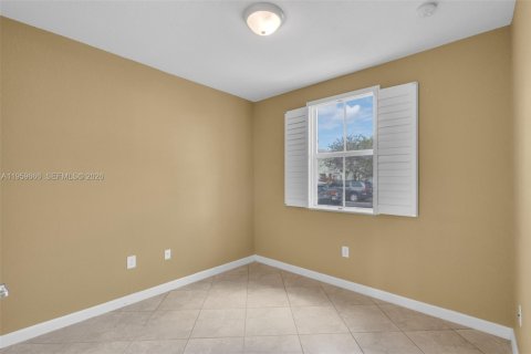Adosado en venta en Homestead, Florida, 3 dormitorios, 106.93 m2 № 2023437 - foto 9