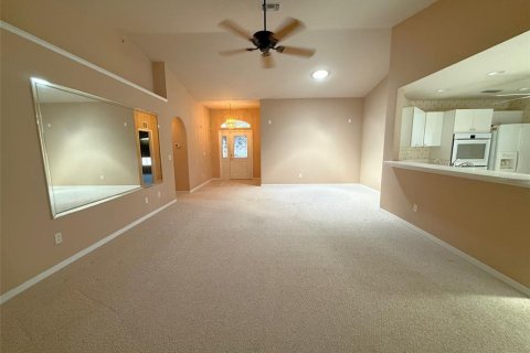 House in Ocala, Florida 3 bedrooms, 227.52 sq.m. № 2115528 - photo 14