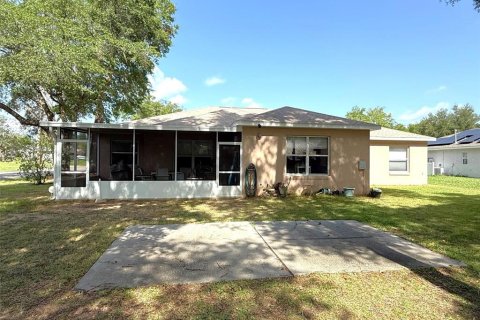 House in Ocala, Florida 3 bedrooms, 227.52 sq.m. № 2115528 - photo 8