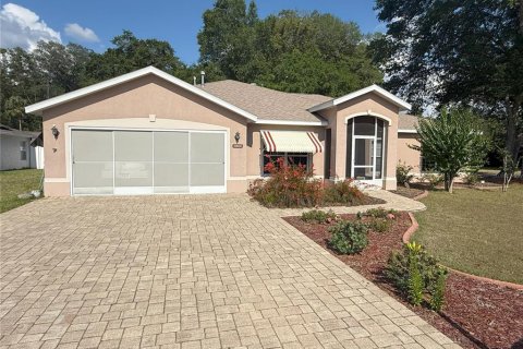 House in Ocala, Florida 3 bedrooms, 227.52 sq.m. № 2115528 - photo 2