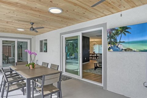 Villa ou maison à louer à Sarasota, Floride: 3 chambres, 179.21 m2 № 957680 - photo 17