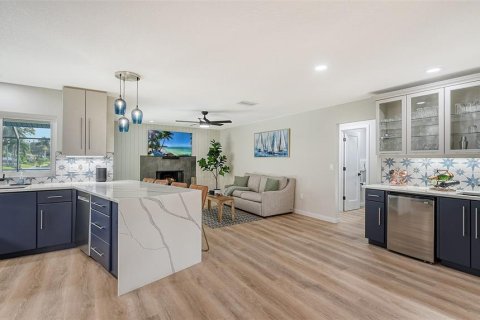 Villa ou maison à louer à Sarasota, Floride: 3 chambres, 179.21 m2 № 957680 - photo 18