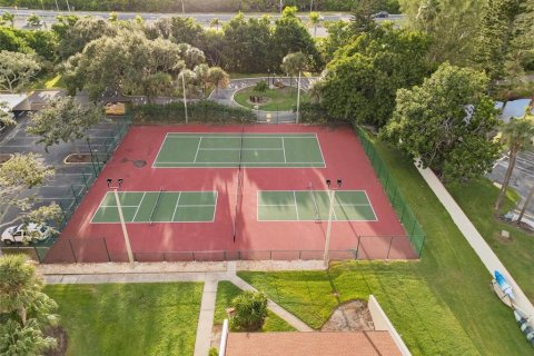 Condominio en venta en Saint Petersburg, Florida, 2 dormitorios, 130.53 m2 № 2098376 - foto 25