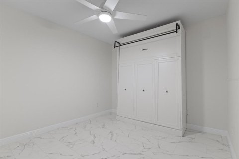 Condominio en venta en Saint Petersburg, Florida, 2 dormitorios, 130.53 m2 № 2098376 - foto 17