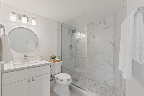 Condominio en venta en Saint Petersburg, Florida, 2 dormitorios, 130.53 m2 № 2098376 - foto 18