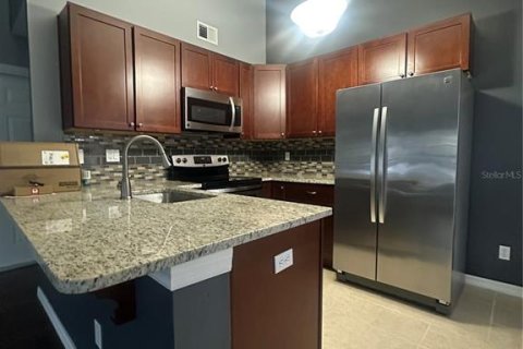 House in Palm Harbor, Florida 2 bedrooms, 74.32 sq.m. № 1888633 - photo 3
