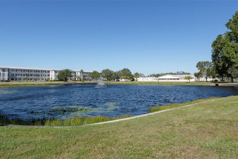 Condo in Saint Petersburg, Florida, 2 bedrooms № 2235083 - photo 21