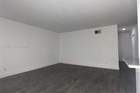 Casa en Miami, Florida 1 dormitorio № 2076855