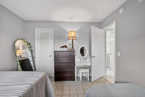 Condominio en venta en Lake Worth, Florida, 2 dormitorios, 90.86 m2 № 2182434 - foto 25