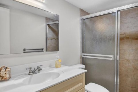 Condominio en venta en Lake Worth, Florida, 2 dormitorios, 90.86 m2 № 2182434 - foto 21
