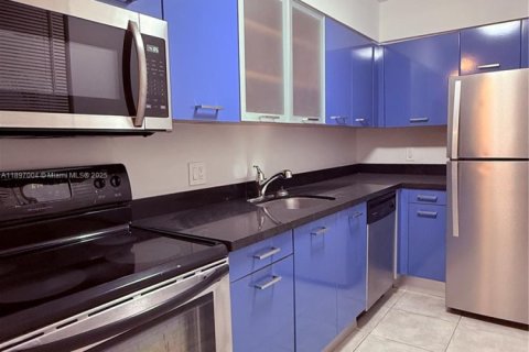 Condominio en venta en Miami, Florida, 1 dormitorio, 67.17 m2 № 1948423 - foto 4