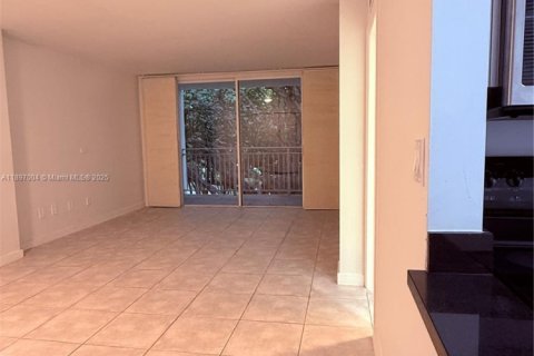 Condominio en venta en Miami, Florida, 1 dormitorio, 67.17 m2 № 1948423 - foto 5