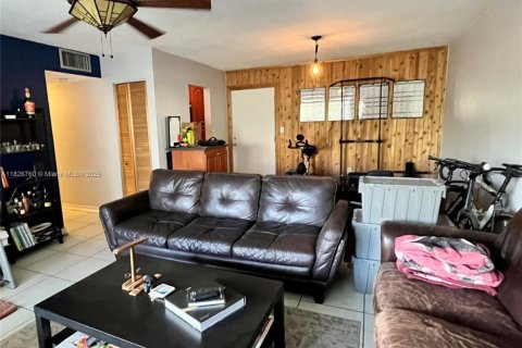 Condominio en venta en Miami, Florida, 2 dormitorios, 95.97 m2 № 1797014 - foto 1