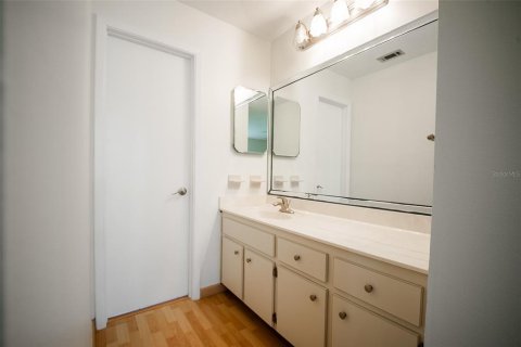 Villa ou maison à vendre à Orlando, Floride: 2 chambres, 159.98 m2 № 2285564 - photo 13