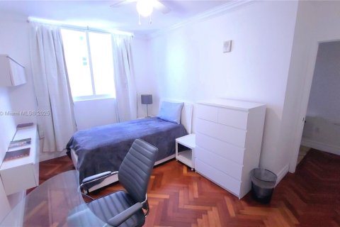 Condo in Miami, Florida, 2 bedrooms  № 1705890 - photo 27