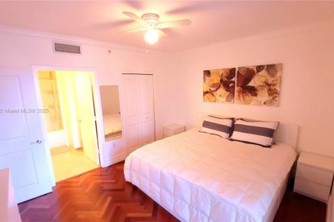 Condo in Miami, Florida, 2 bedrooms  № 1705890 - photo 24