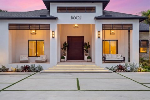 Villa ou maison à vendre à Lutz, Floride: 5 chambres, 570.33 m2 № 2358766 - photo 3