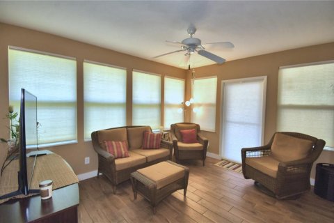House in Lakeland, Florida 2 bedrooms, 125.42 sq.m. № 2215378 - photo 21