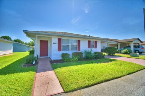 House in Lakeland, Florida 2 bedrooms, 125.42 sq.m. № 2215378 - photo 2