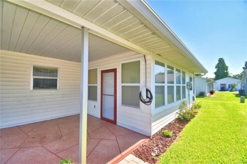 House in Lakeland, Florida 2 bedrooms, 125.42 sq.m. № 2215378 - photo 6