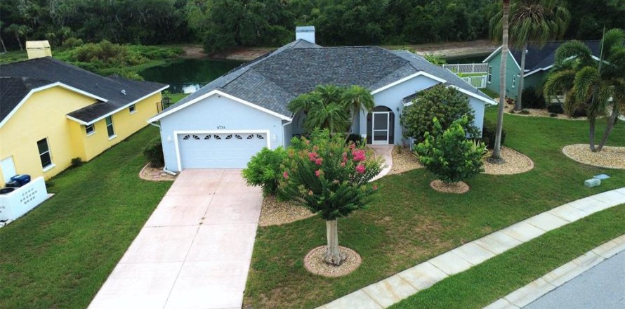 Villa ou maison à Palmetto, Floride 3 chambres, 203.08 m2 № 2199561