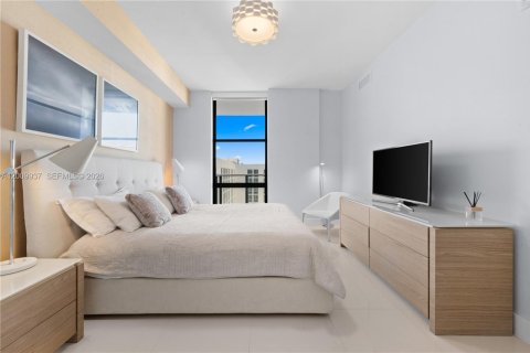 Condo in Aventura, Florida, 2 bedrooms № 2090040 - photo 11