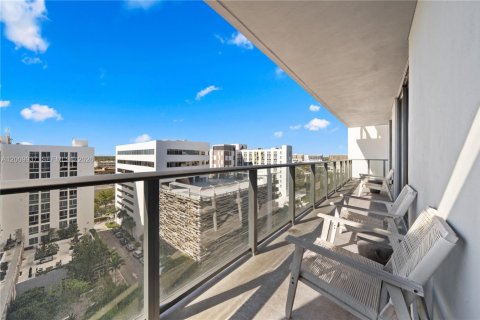 Condo in Aventura, Florida, 2 bedrooms № 2090040 - photo 4