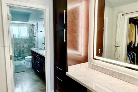Copropriété à louer à North Miami Beach, Floride: 3 chambres, 129.6 m2 № 1980451 - photo 15