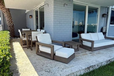 Copropriété à louer à North Miami Beach, Floride: 3 chambres, 129.6 m2 № 1980451 - photo 26