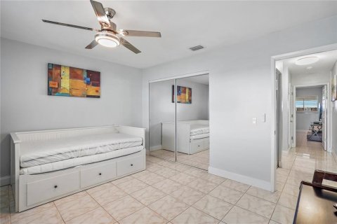 Condo in South Pasadena, Florida, 2 bedrooms  № 1340072 - photo 28