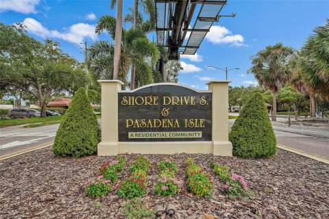 Condo in South Pasadena, Florida, 2 bedrooms  № 1340072 - photo 2