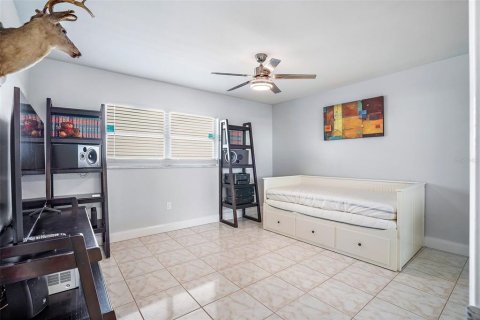Condo in South Pasadena, Florida, 2 bedrooms  № 1340072 - photo 27
