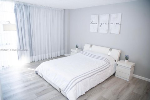 Copropriété à louer à Aventura, Floride: 1 chambre, 68.84 m2 № 2016504 - photo 8