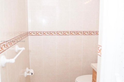 Copropriété à louer à Aventura, Floride: 1 chambre, 68.84 m2 № 2016504 - photo 11